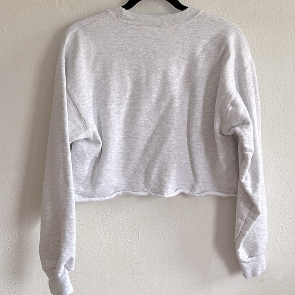 UO Cropped Sweatshirt - Picture 3 of 3